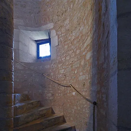 Le Prieure Saint Barthelemy Gasthuis Azay-le-Brule